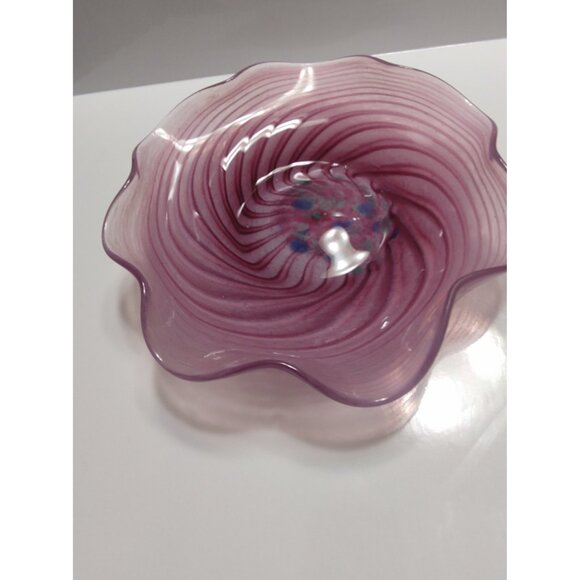 Bermuda Glass Blowing Ltd. Ruffled Edge Swirl Pattern Hand Blown Candy Bowl - Picture 9 of 12